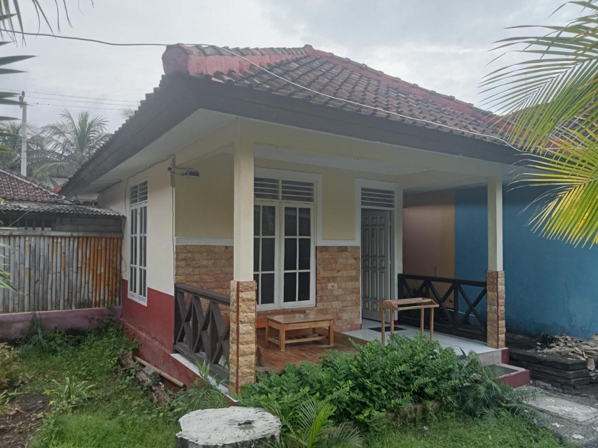 Homestay Lucu 2 Gili Trawangan Exterior photo