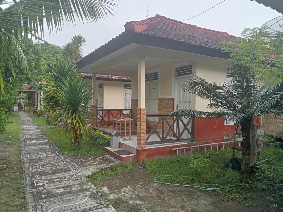 Homestay Lucu 2 Gili Trawangan Exterior photo