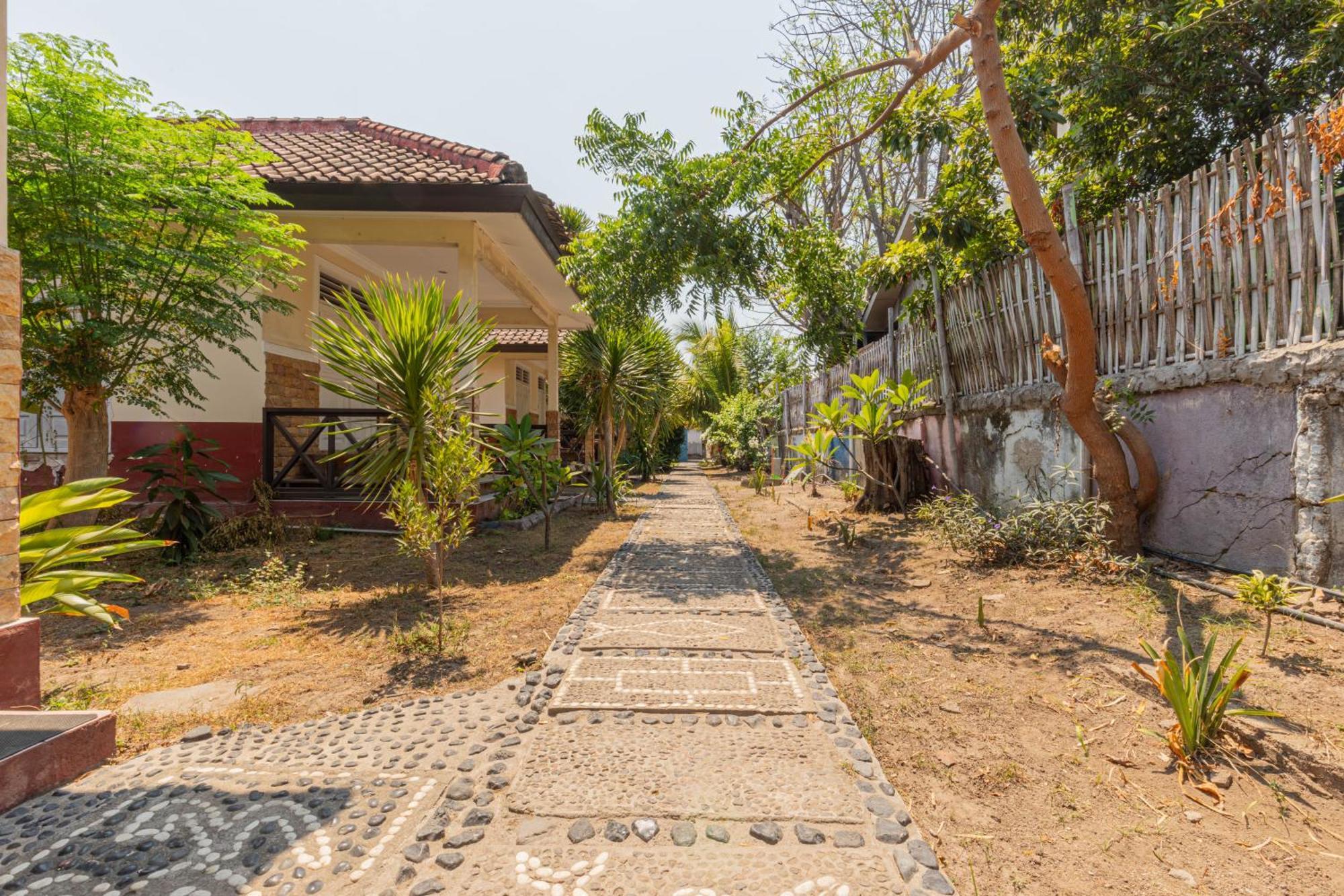 Homestay Lucu 2 Gili Trawangan Exterior photo