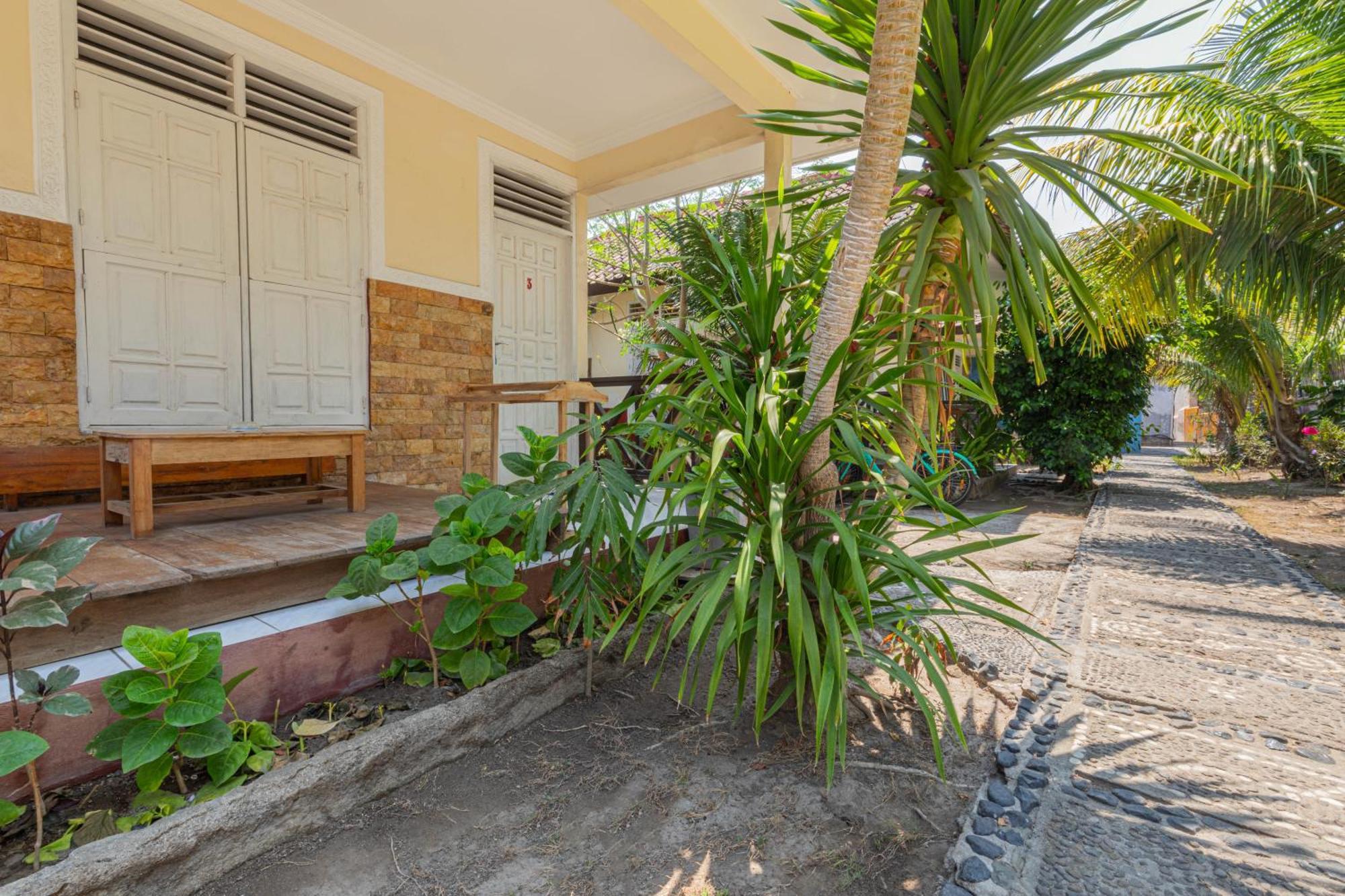 Homestay Lucu 2 Gili Trawangan Exterior photo